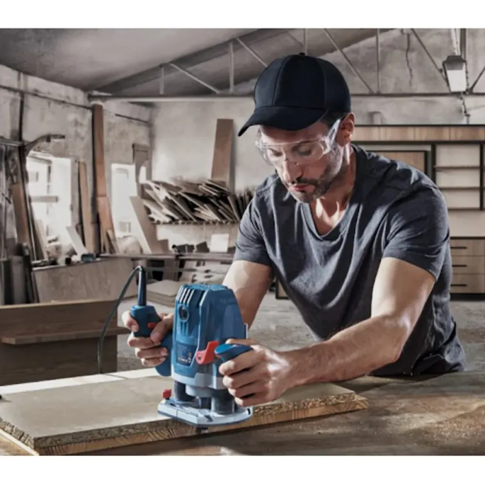 Bosch GOF 130 Professional фрезер, 06016B7000