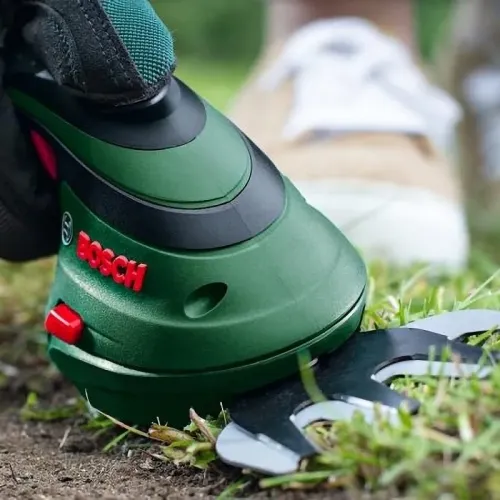 Bosch Isio 3 аккумуляторные ножницы (1 x 1.5 Ач, ЗУ) с ножем для травы, 0600833106