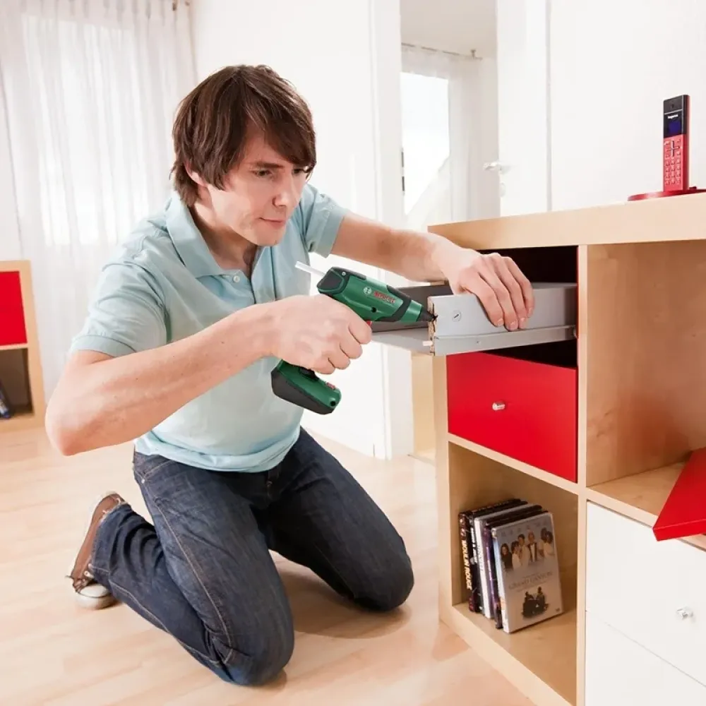 Bosch PKP 3,6 Li аккумуляторный клеевой пистолет (1 x 1.5 Ач, ЗУ), 0603264620