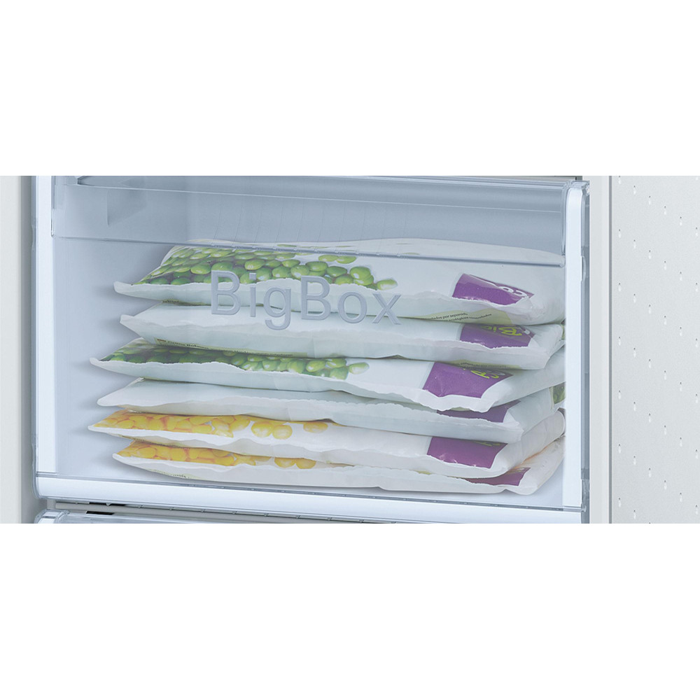 Двухкамерный холодильник Bosch KGN39AV18R