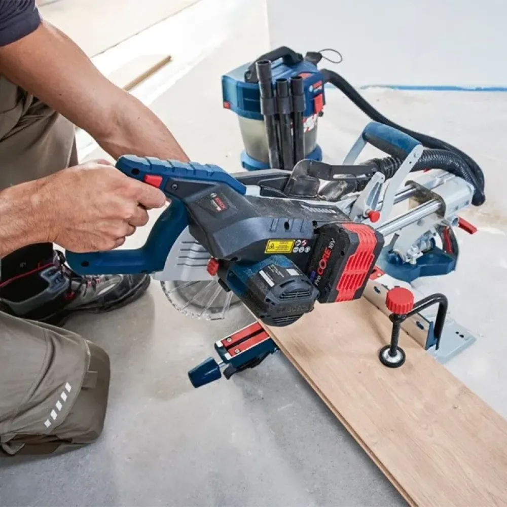 Bosch GCM 18V-216 Professional Solo аккумуляторная торцовочная пила (без АКБ и ЗУ), 0601B41000