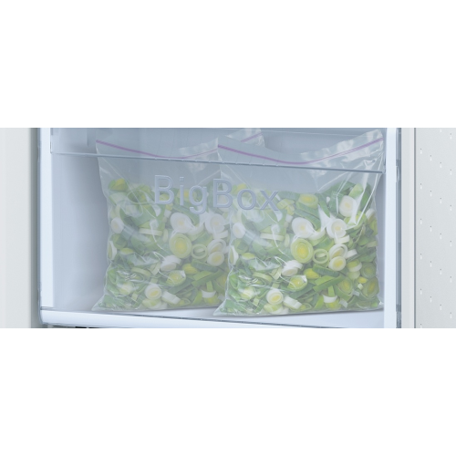 Двухкамерный холодильник Bosch KGN39VC14R