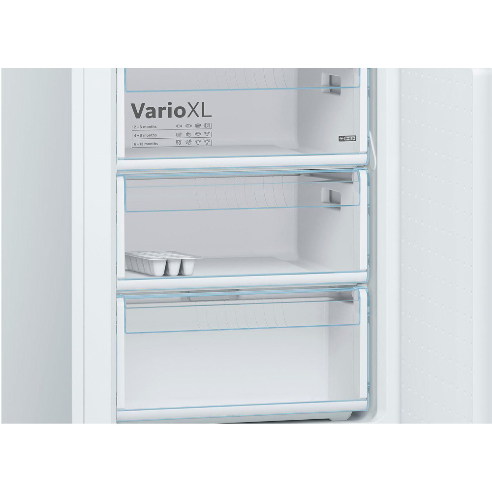 Двухкамерный холодильник Bosch KGE39XW2OR