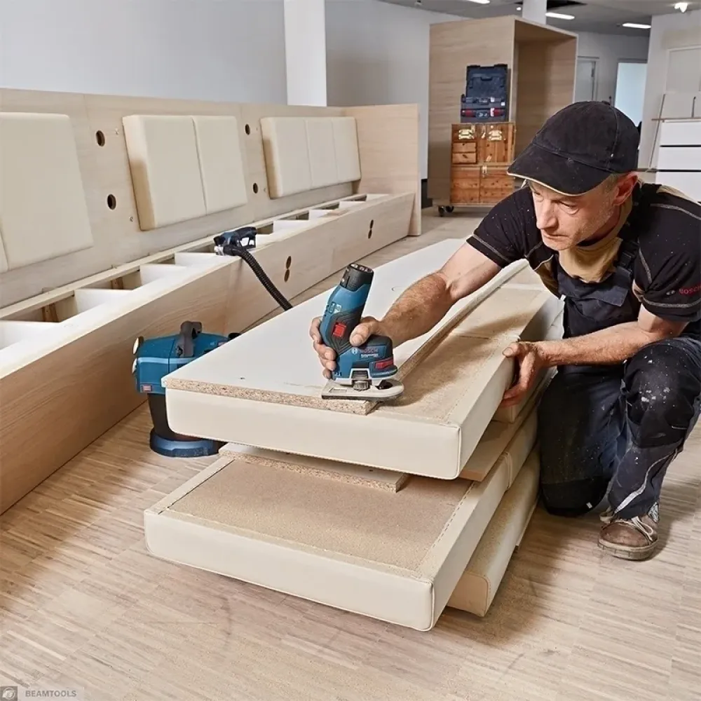 Bosch GKF 12V-8 Professional Solo аккумуляторный фрезер (без АКБ и ЗУ), 06016B0002