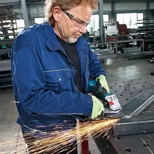 Bosch GWS 18V-10 Professional Solo угловая шлифмашина (без АКБ и ЗУ) в кейсе, 06019J4003